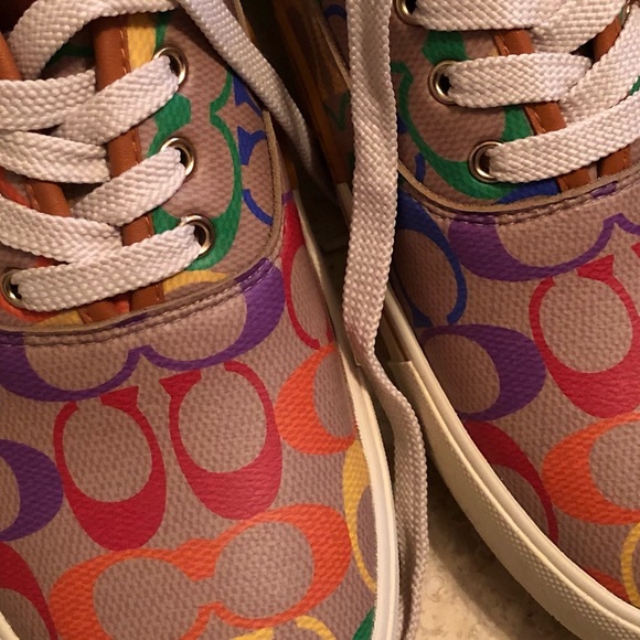 Coach Citysole Skate Sneaker in Rainbow Signature Canvas - Picture 6 of 7